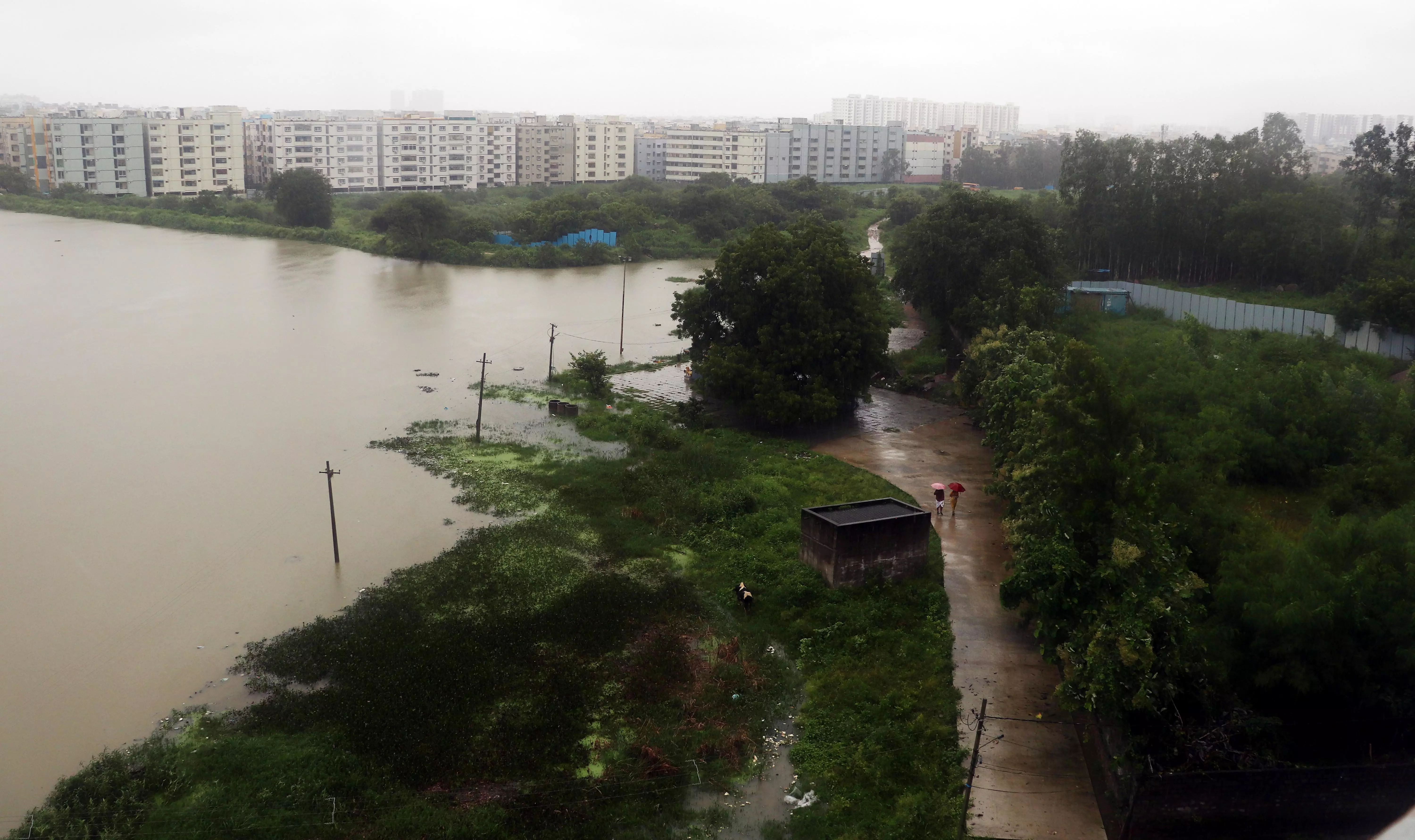 Encroachments in Hyderabad Lakes Leading to Urban Flooding Encroachments in Hyderabad Lakes Leading to Urban Flooding