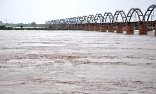 Sabari in Spate, 18 Villages Cut Off