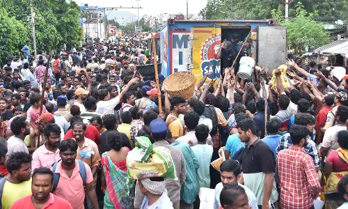 Floods ravage more parts of Vijayawada
