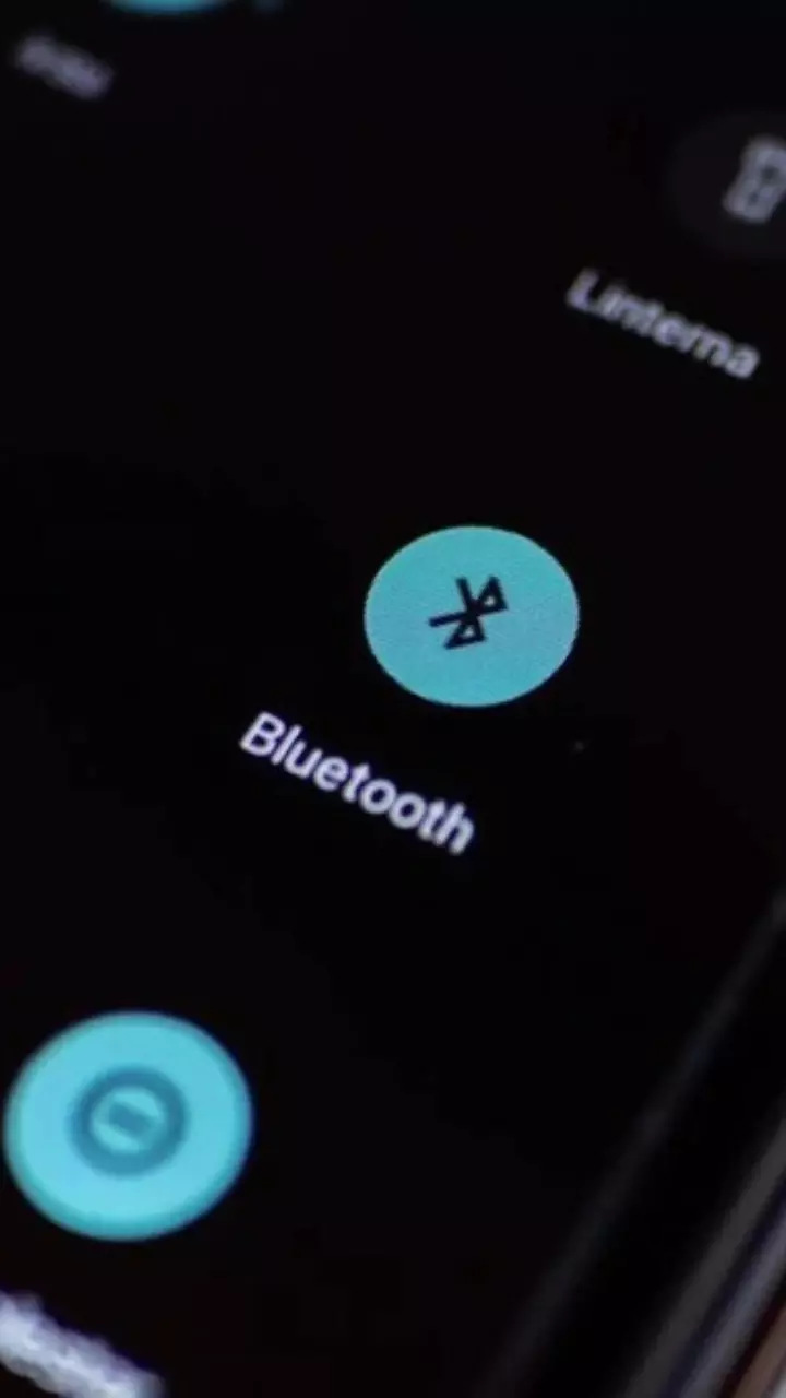 What is Bluesnarfing and How to Protect Your Phone From it?
