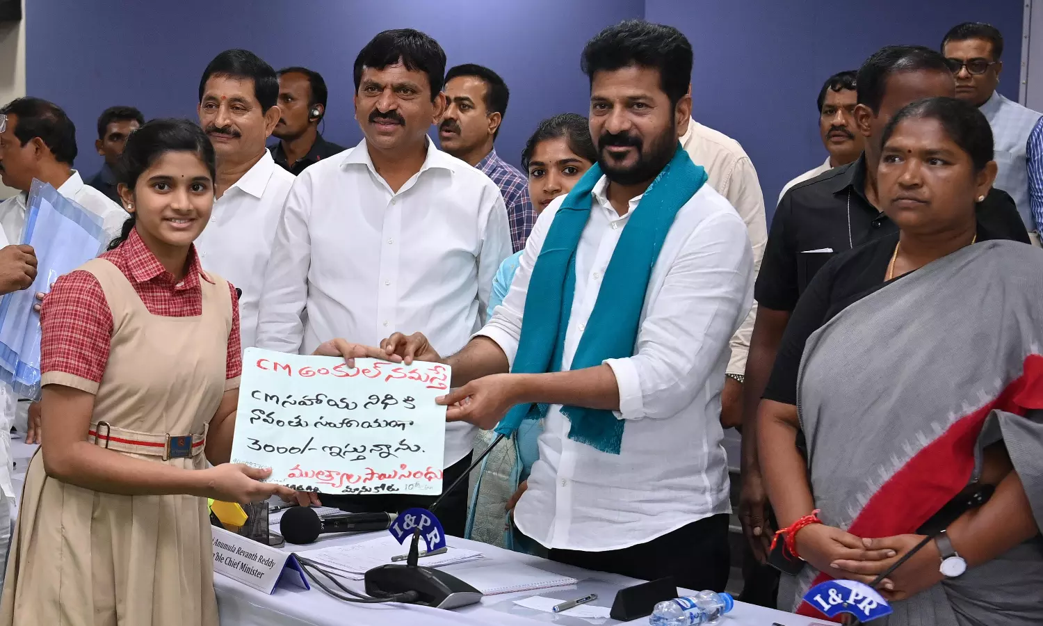 Flood relief funds: Telangana govt employees donate one-day basic salary for victims