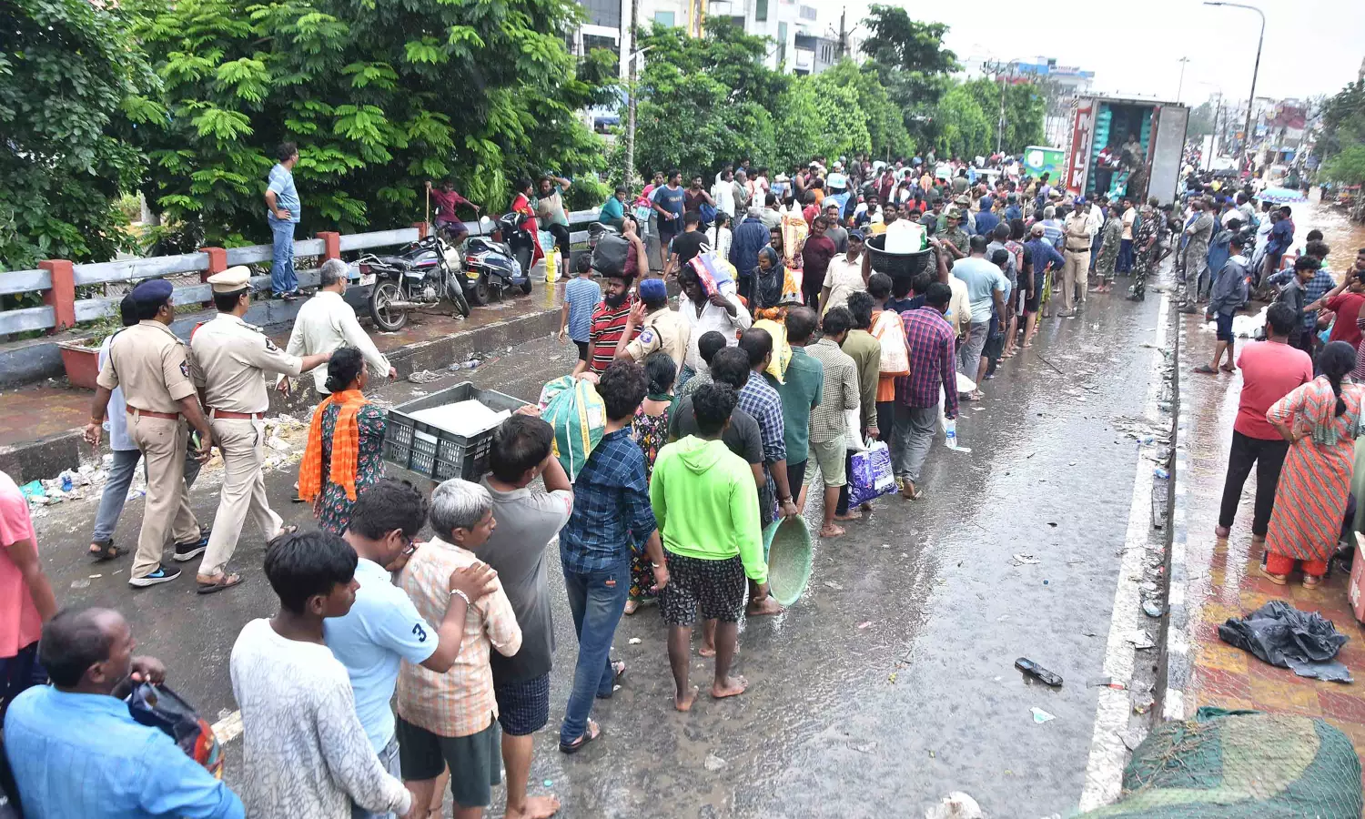 Floodwaters recede in areas close to Budameru canal