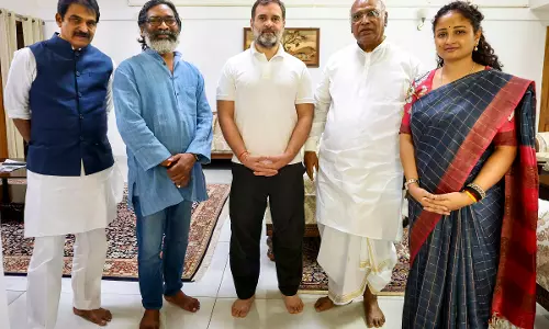 Soren Meets Kharge, Rahul Gandhi Ahead of Jharkhand Polls