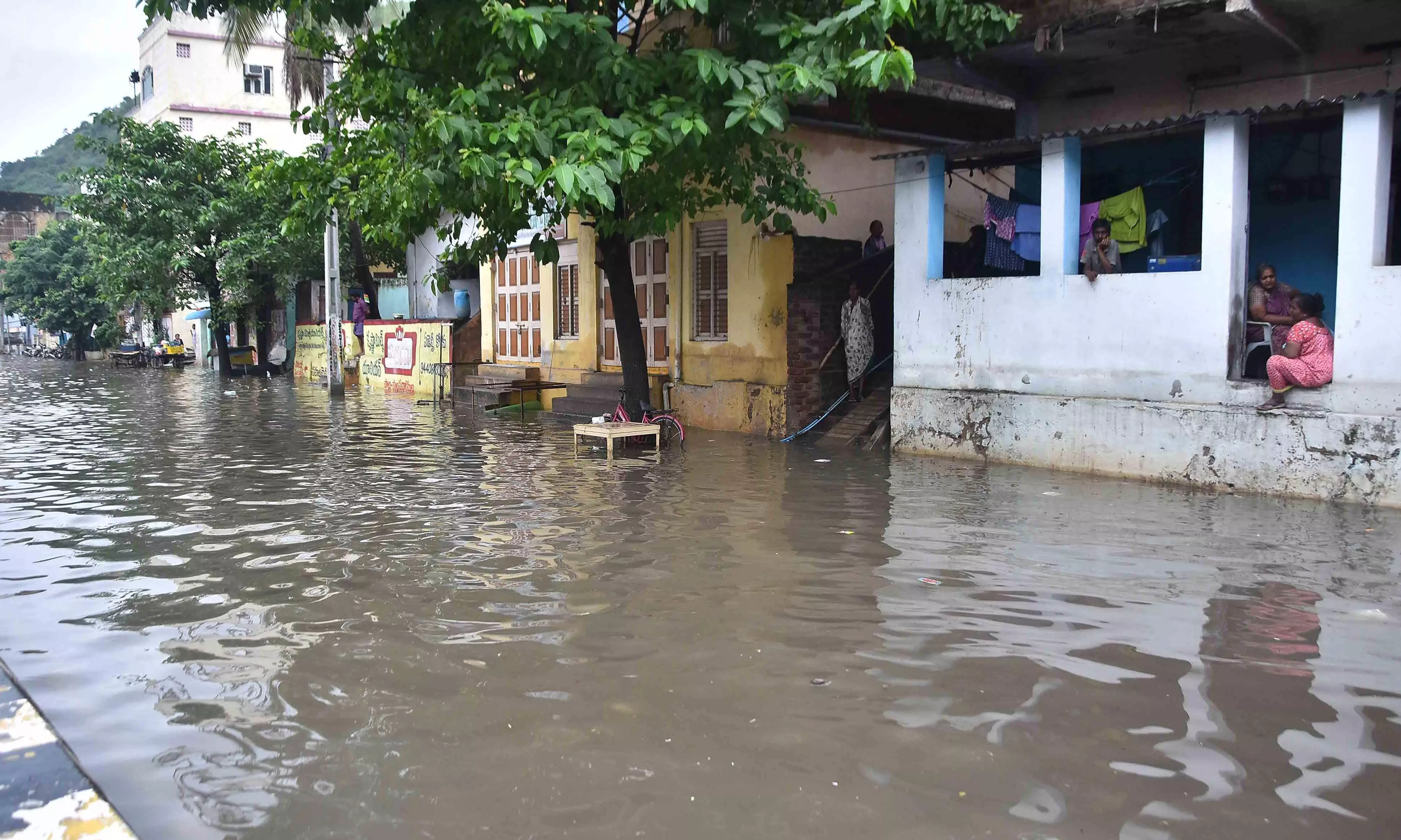 Rains, Floods Push Death Toll to 32 in AP Rains, Floods Push Death Toll to 32 in AP