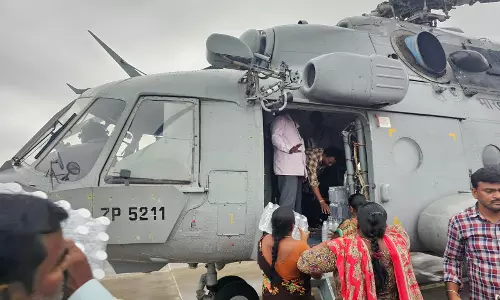 IAF, Indian Navy Helicopters Deliver Aid To Flood-Hit AP