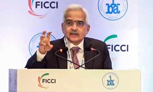 Economy to Grow 7.2 Percent Despite Weak Q1: RBI Governor Economy to Grow 7.2 Percent Despite Weak Q1: RBI Governor