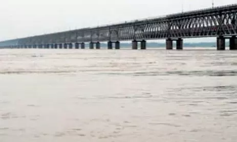 Godavari Water Level Decreases at Cotton Barrage