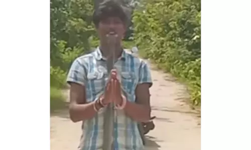 Nizamabad Youth Dies from Cobra Bite During Selfie