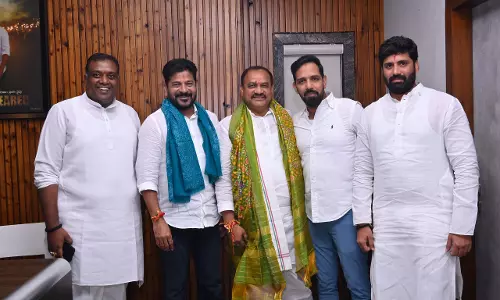 PCC chief Mahesh Goud visits CM Revanth on Ganesh Chaturthi