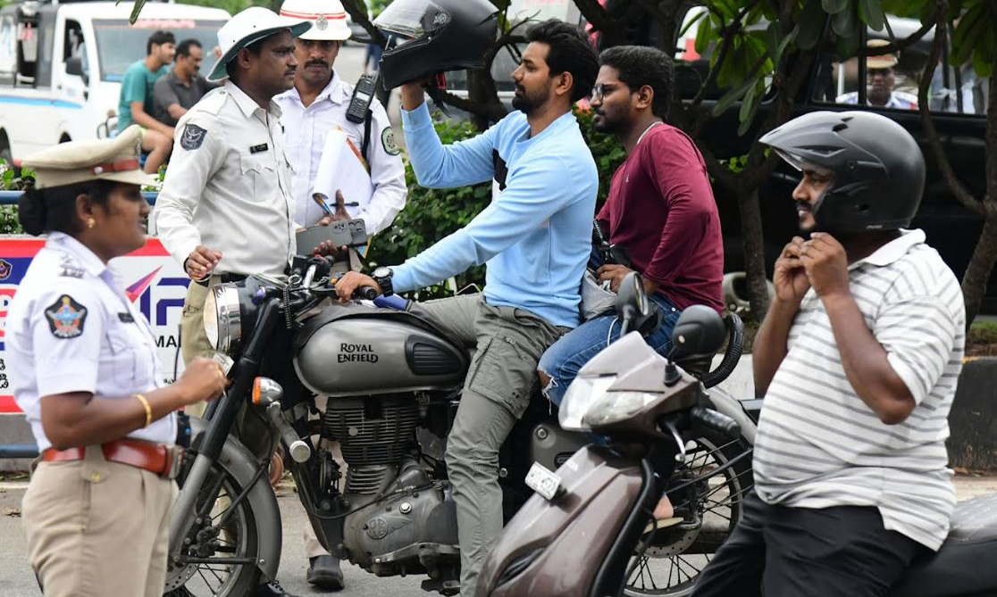 Hyderabad: 60 fined in traffic drive