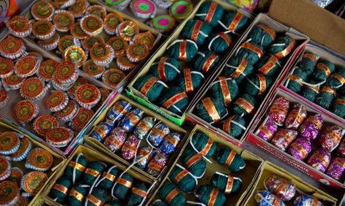 Delhi govt bans production, sale of firecrackers till Jan 1