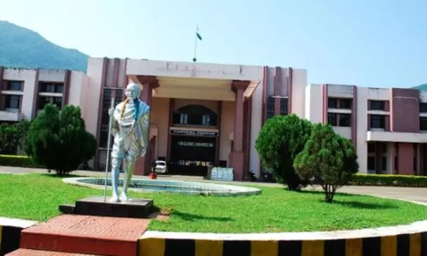 Vizag: Rowdy-sheeter Causes Commotion at Jail Vizag: Rowdy-sheeter Causes Commotion at Jail