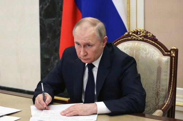 Putin: Russia to Use Experimental Missile Again After Ukraine Strike