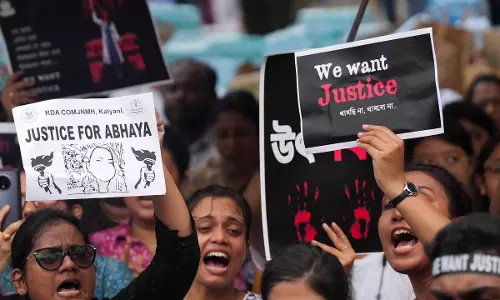 Bengal chief secretary sends fresh letter to agitating doctors, calls for meeting with CM at 5 pm