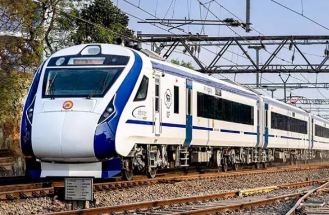 Vande Bharat Expansion: Sleeper Trains and 8-Coach Options