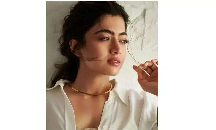 Rashmika pictures from Kubera leaked, makers worried? Rashmika pictures from Kubera leaked, makers worried?