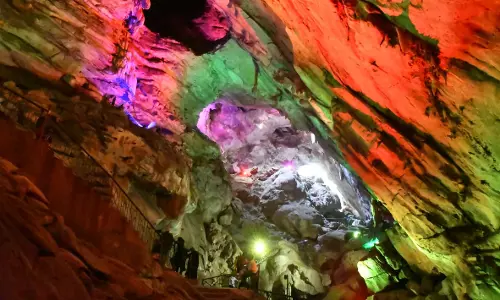 APTDC plans cutting-edge sound and light show at Borra Caves