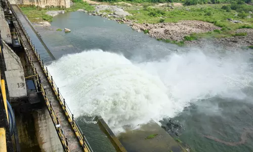 Telangana: Two Gates of Lower Manair Dam Lifted