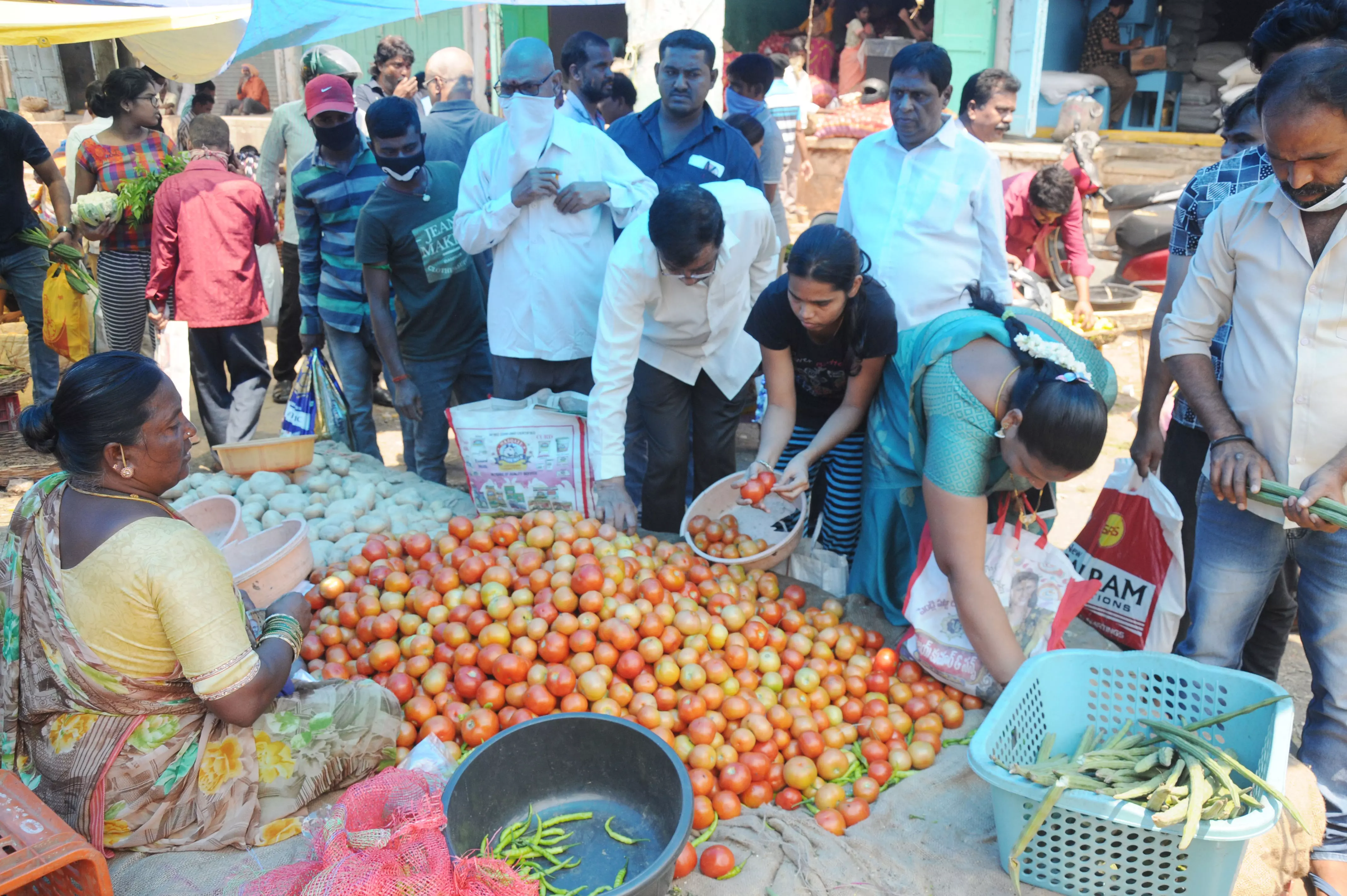 Soaring Vegetable Prices in AP Adding to Consumer Woes Soaring Vegetable Prices in AP Adding to Consumer Woes