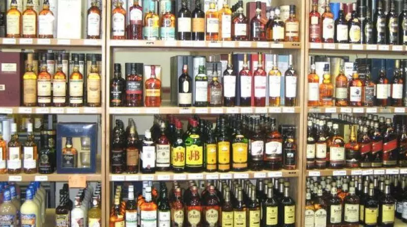 Womens organisations urge government to reconsider new liquor policy Womens organisations urge government to reconsider new liquor policy
