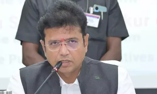 Sridhar Babu shoots 10 questions for BRS leaders to answer