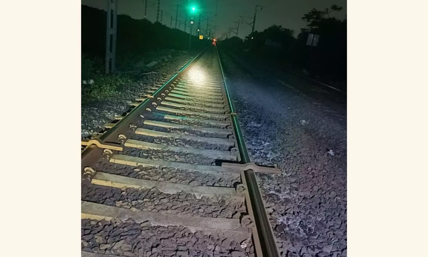 Railway track tampered with in Surat district; police suspect sabotage attempt Railway track tampered with in Surat district; police suspect sabotage attempt