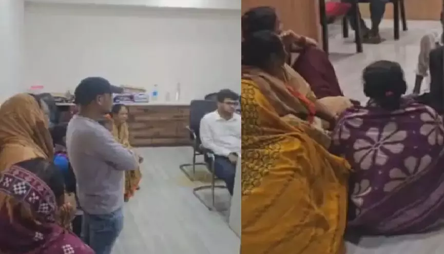 Bhubaneswar: City residents urinate in BMC office to protest poor drainage system Bhubaneswar: City residents urinate in BMC office to protest poor drainage system