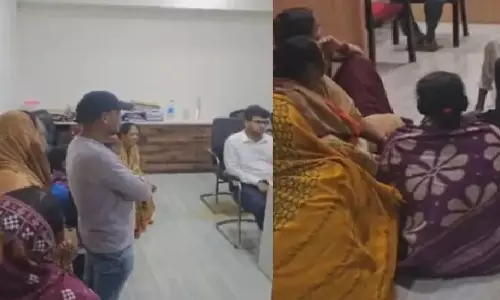 Bhubaneswar: City residents urinate in BMC office to protest poor drainage system