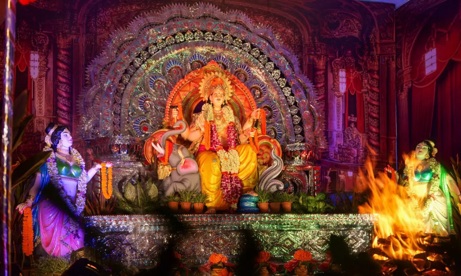 Bengalis celebrate Vishwakarma birth fete