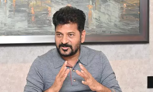 CM Revanth Reddy consoles Uttam Kumar Reddy