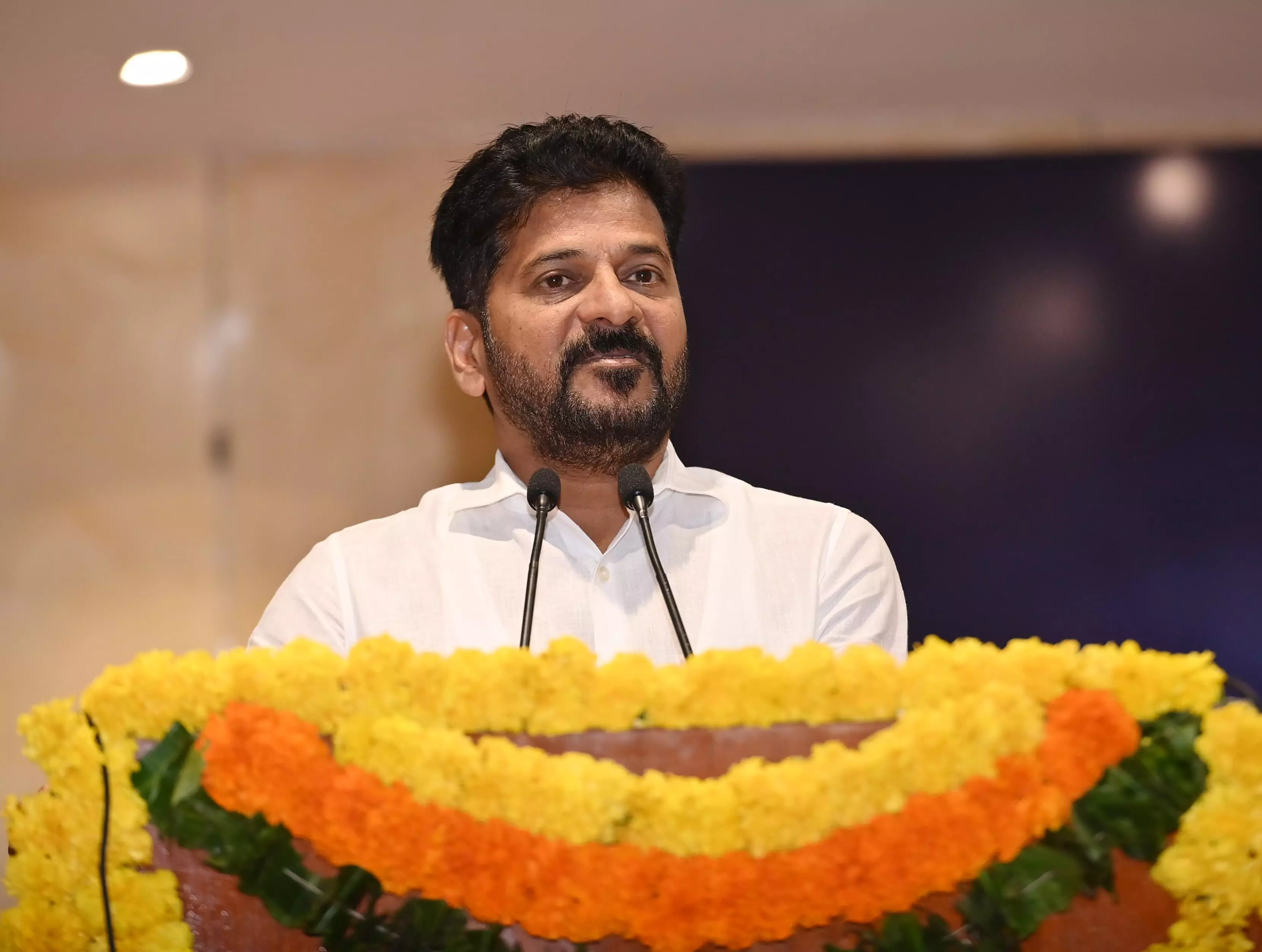Revanth Reddy pays tribute to Mahatma Gandhi Revanth Reddy pays tribute to Mahatma Gandhi