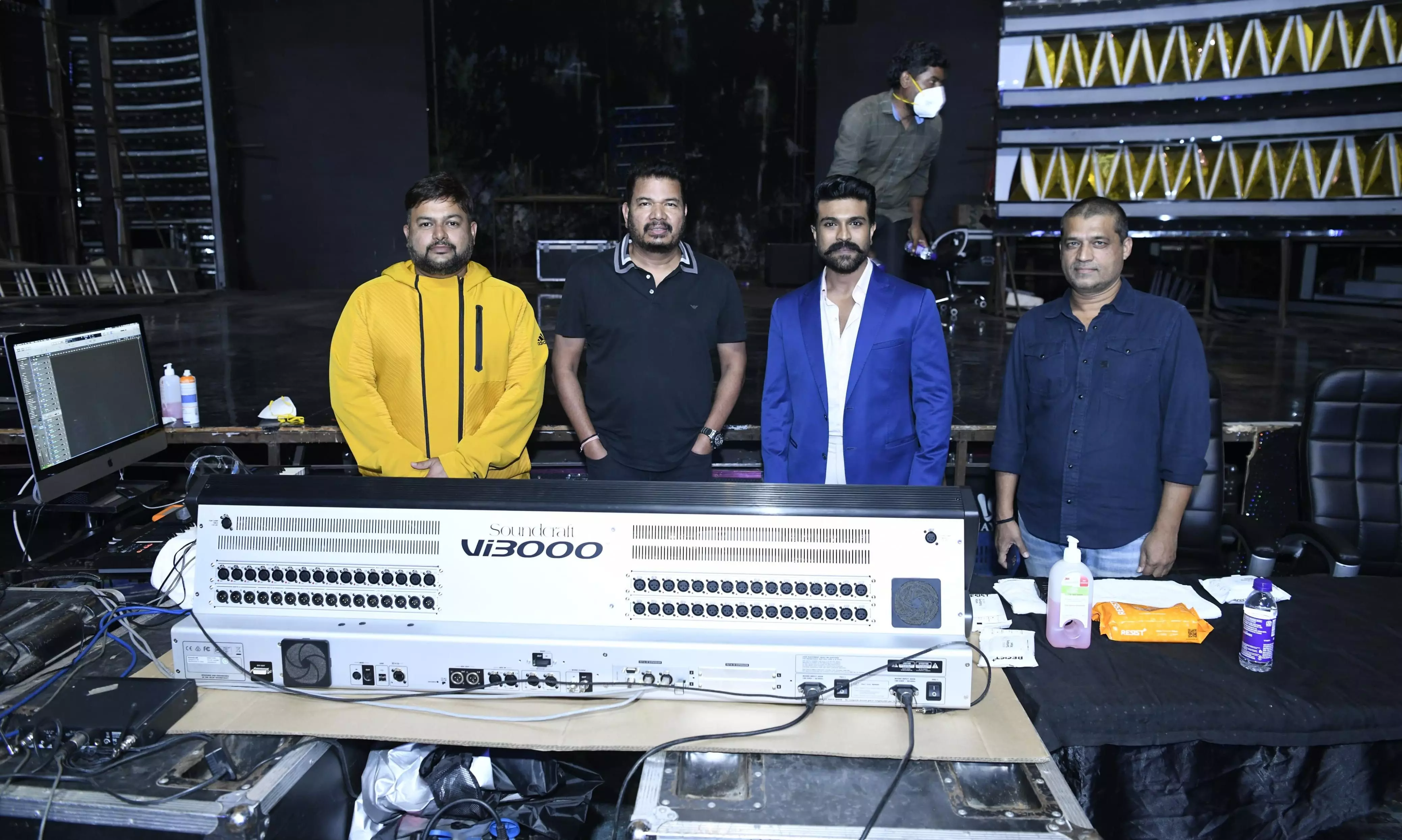 Ram Charan Singletake Dance Move in Game Changer’s Raa Macha Macha, Full Song on 30 September Ram Charan Singletake Dance Move in Game Changer’s Raa Macha Macha, Full Song on 30 September