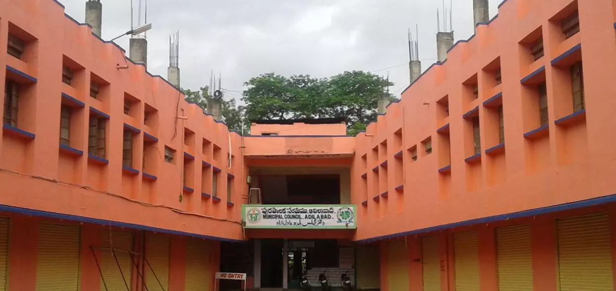Residents Panic as Civic Body Plans to Demolish Encroachments in Adilabad Residents Panic as Civic Body Plans to Demolish Encroachments in Adilabad