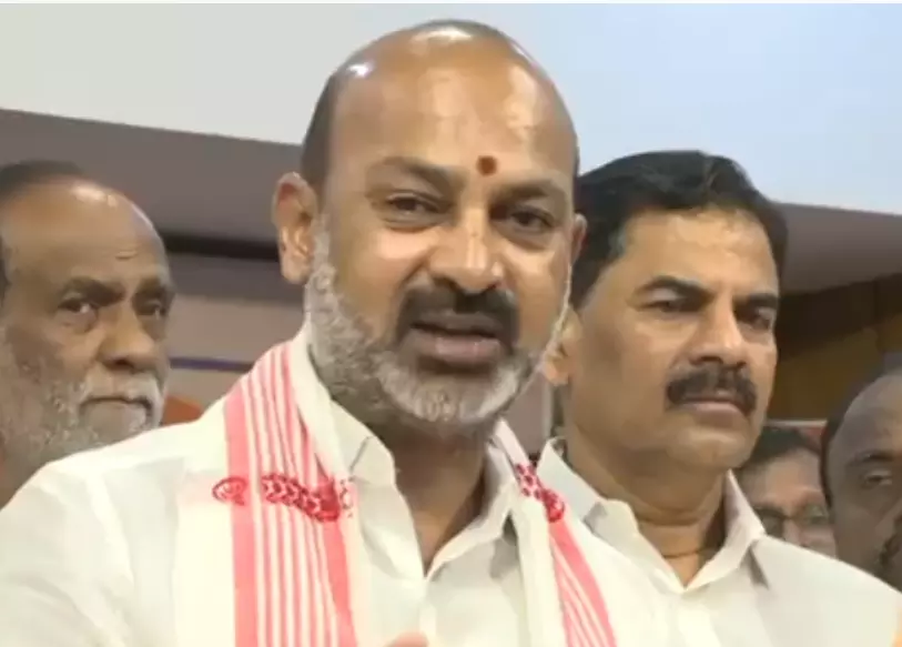 Bandi dismayed over MGNREGS celebrations in Telangana Bandi dismayed over MGNREGS celebrations in Telangana