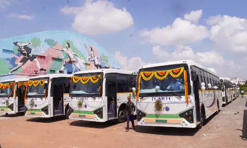 Telangana Govt plans to roll out 500 electric buses in state