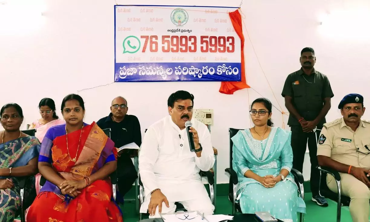 Minister starts Mana Tenali WhatsApp group to address civic issues