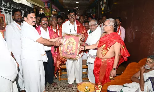 Ramnarayana Reddy Reviews Dasara Arrangements at Indrakeeladri