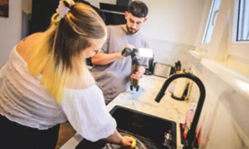 The Cleanfluencers who sparkle on Tiktok with their home care tips