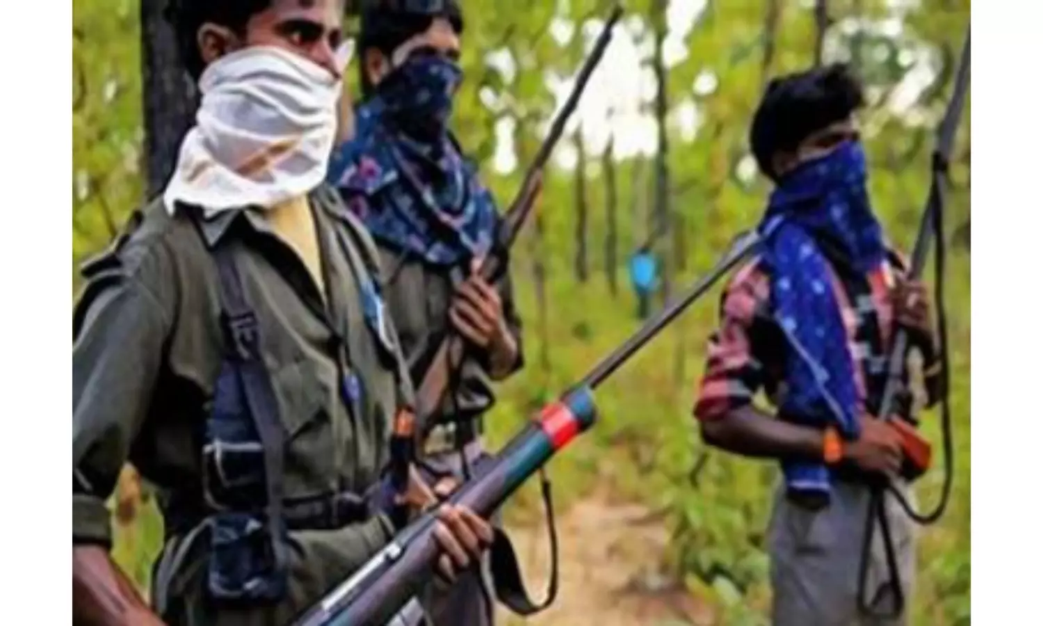 17 Maoists surrender in ASR district