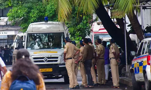 Govt sets up commission for probe into shooting of Badlapur sexual assault accused