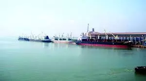 Damocles’ sword over Kakinada anchorage port Damocles’ sword over Kakinada anchorage port