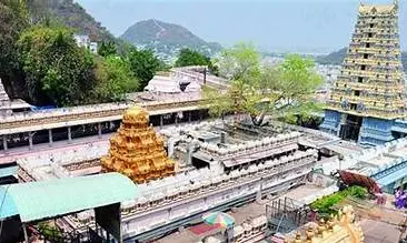Will ensure smooth darshan at Kanakadurga temple: NTR district Collector