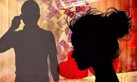 NRI Alleges Visakhapatnam Woman Ttrapped him in Fake Love NRI Alleges Visakhapatnam Woman Ttrapped him in Fake Love