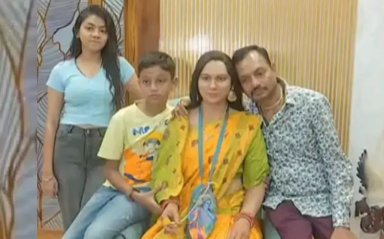 Odisha Bizman Honours Late Wife With Life-Size Silicone Statue Odisha Bizman Honours Late Wife With Life-Size Silicone Statue
