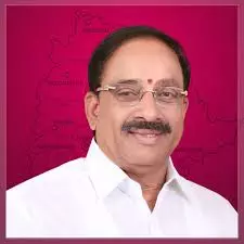 Agri minister wants middlemen out of Rythu Bazaars