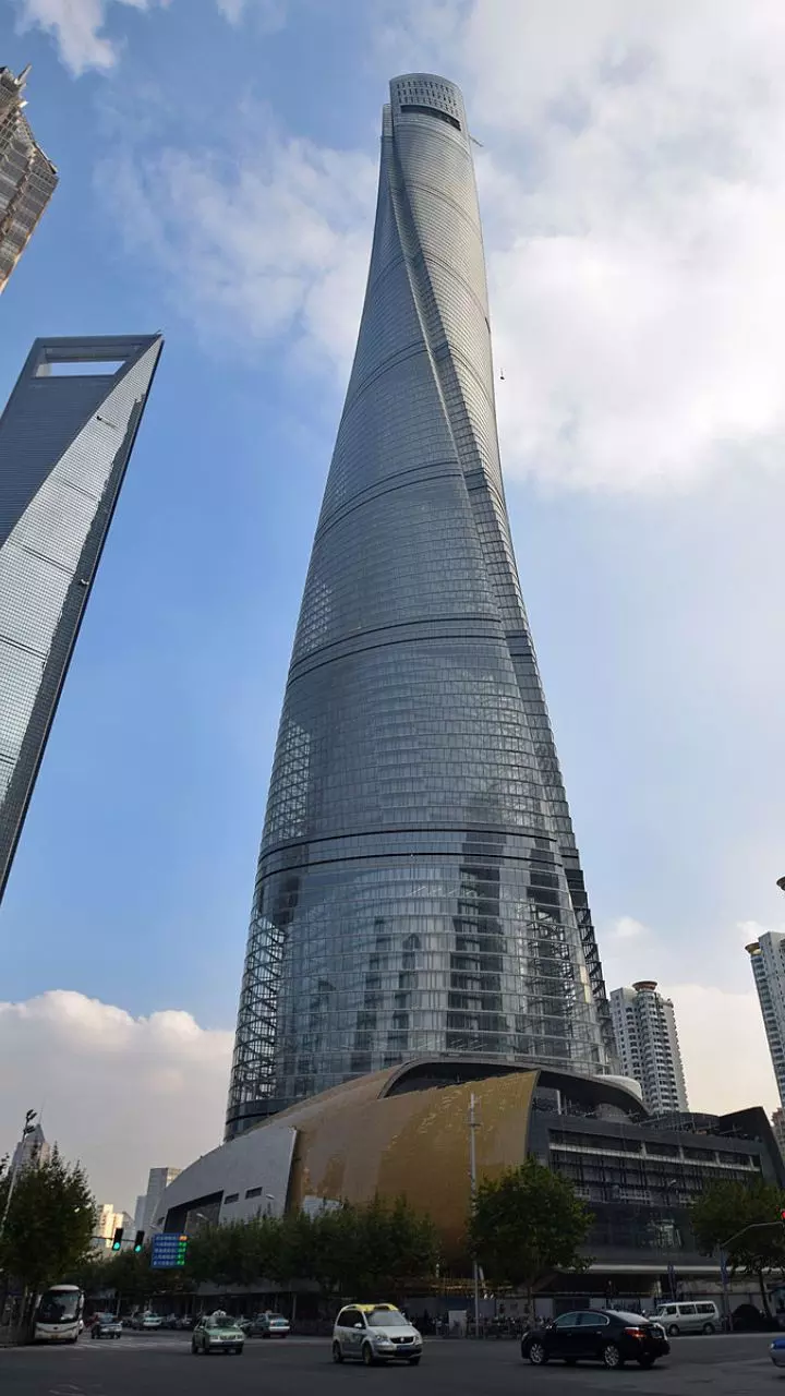 Skyward Giants: The Worlds Tallest Buildings