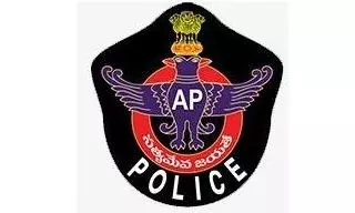 Eluru Range DIG inspects police stations