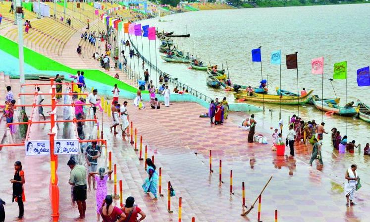Rajamahendravaram Aims to Solve Flooding Before Pushkaralu 2027