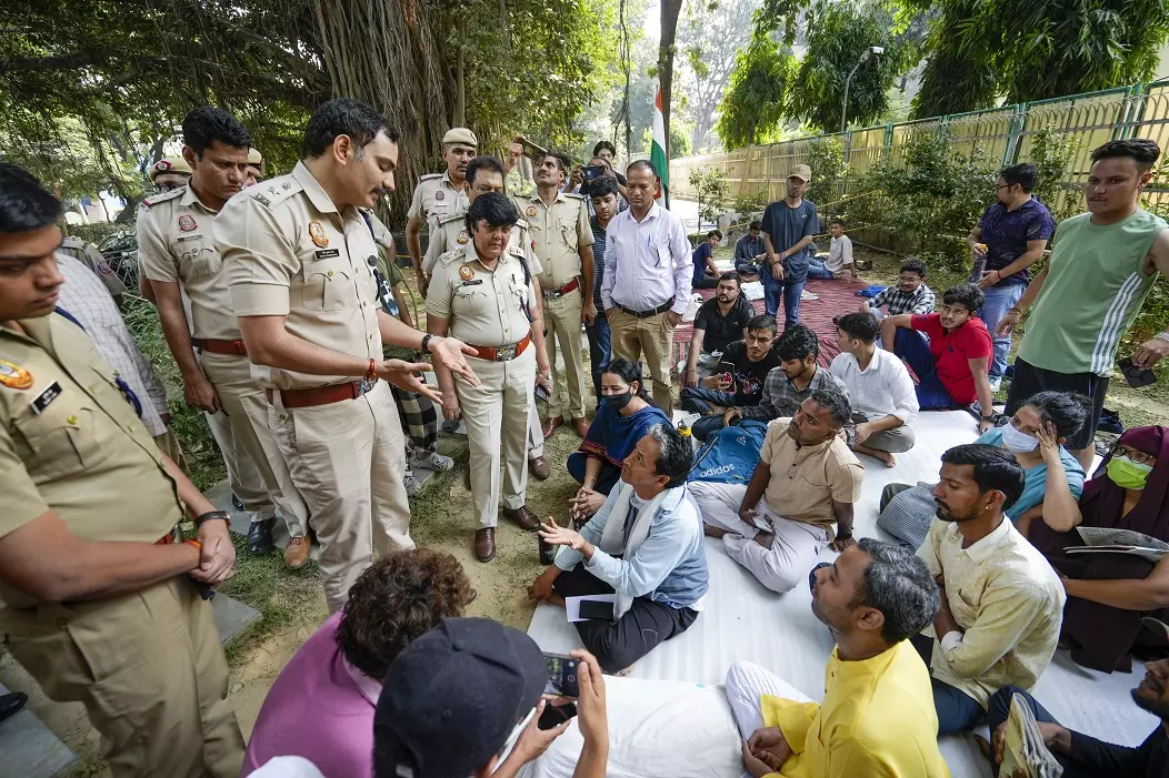 Wangchuk, 20 others detained for protesting outside Delhis Ladakh Bhawan Wangchuk, 20 others detained for protesting outside Delhis Ladakh Bhawan