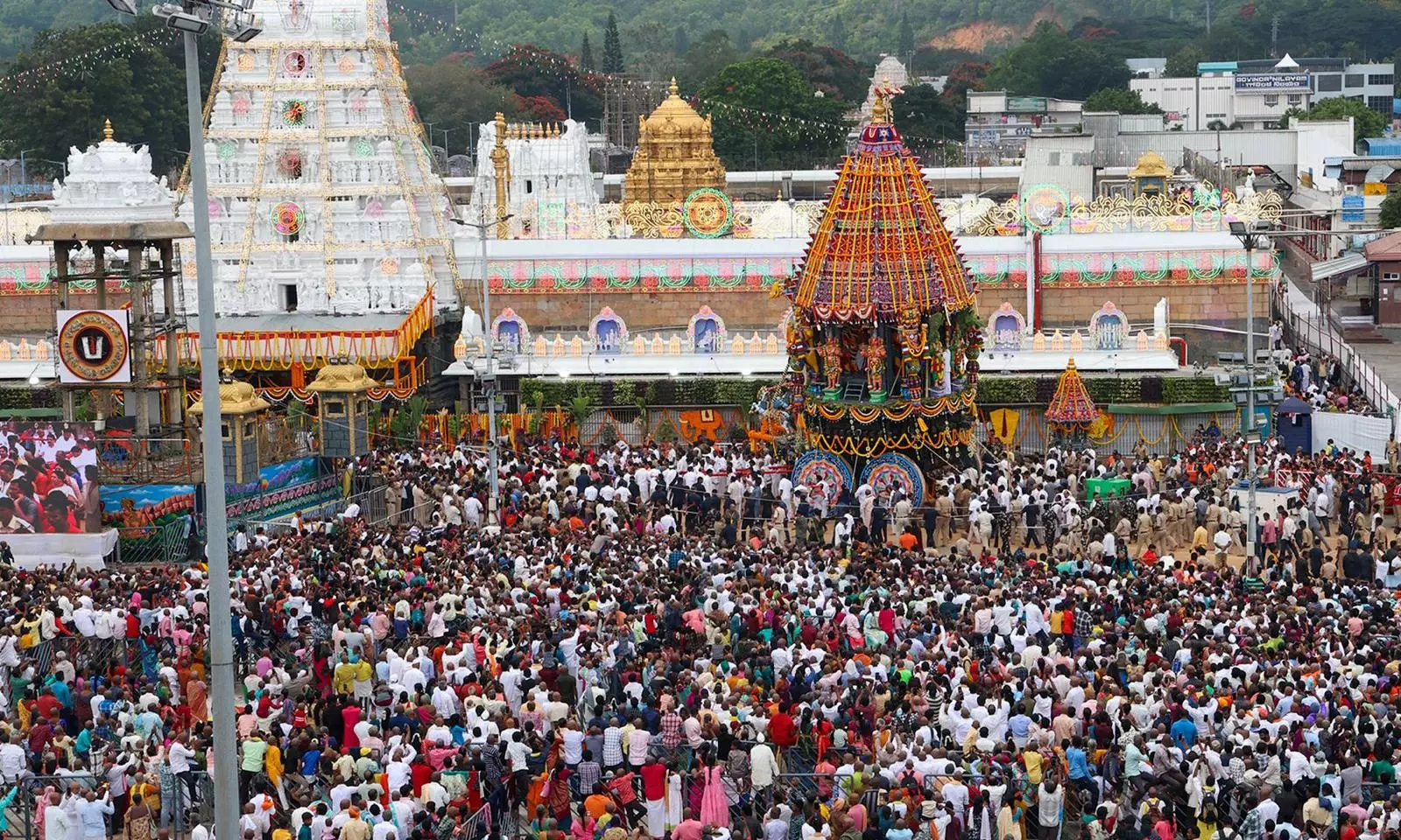 Over 6 Lakh Pilgrims Have Darshan During Tirumala Brahmotsavams Over 6 Lakh Pilgrims Have Darshan During Tirumala Brahmotsavams
